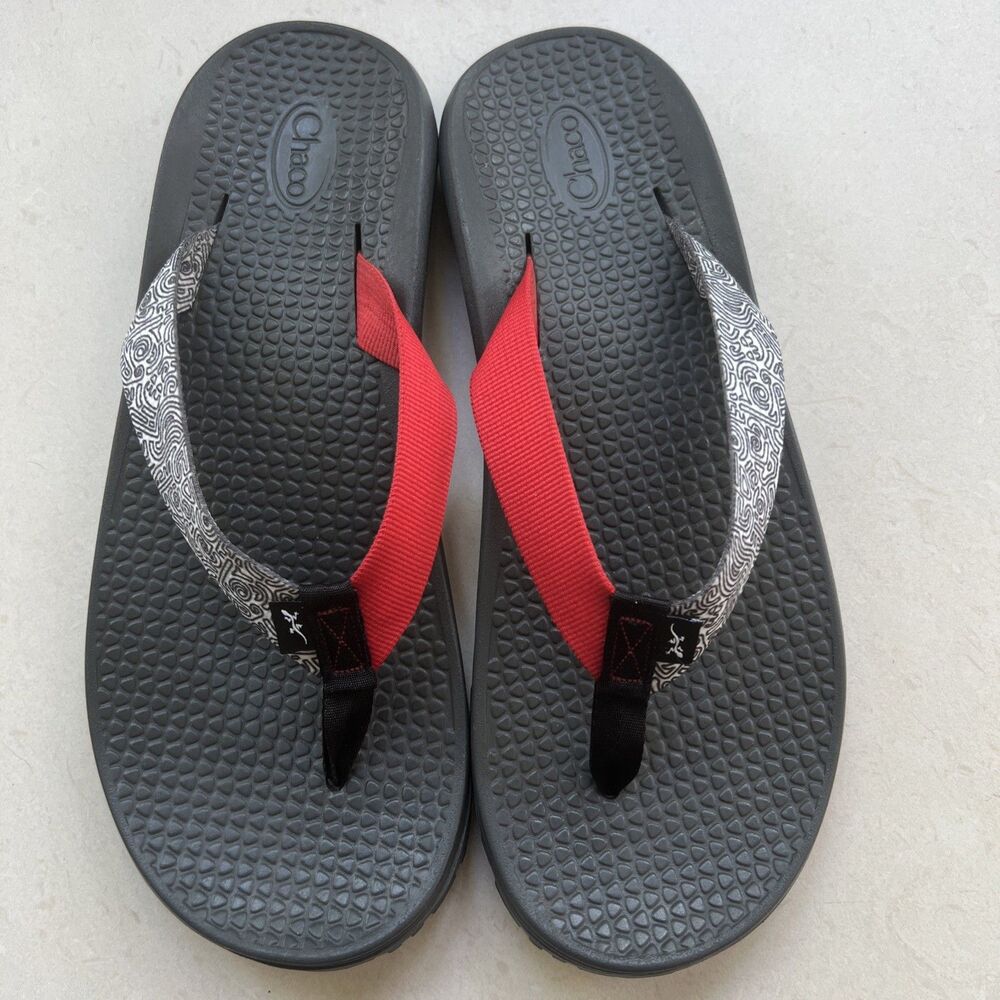 Chaco Classic Flip Flop Sandals Men’s 12 Gray Red Geometric Thong New!